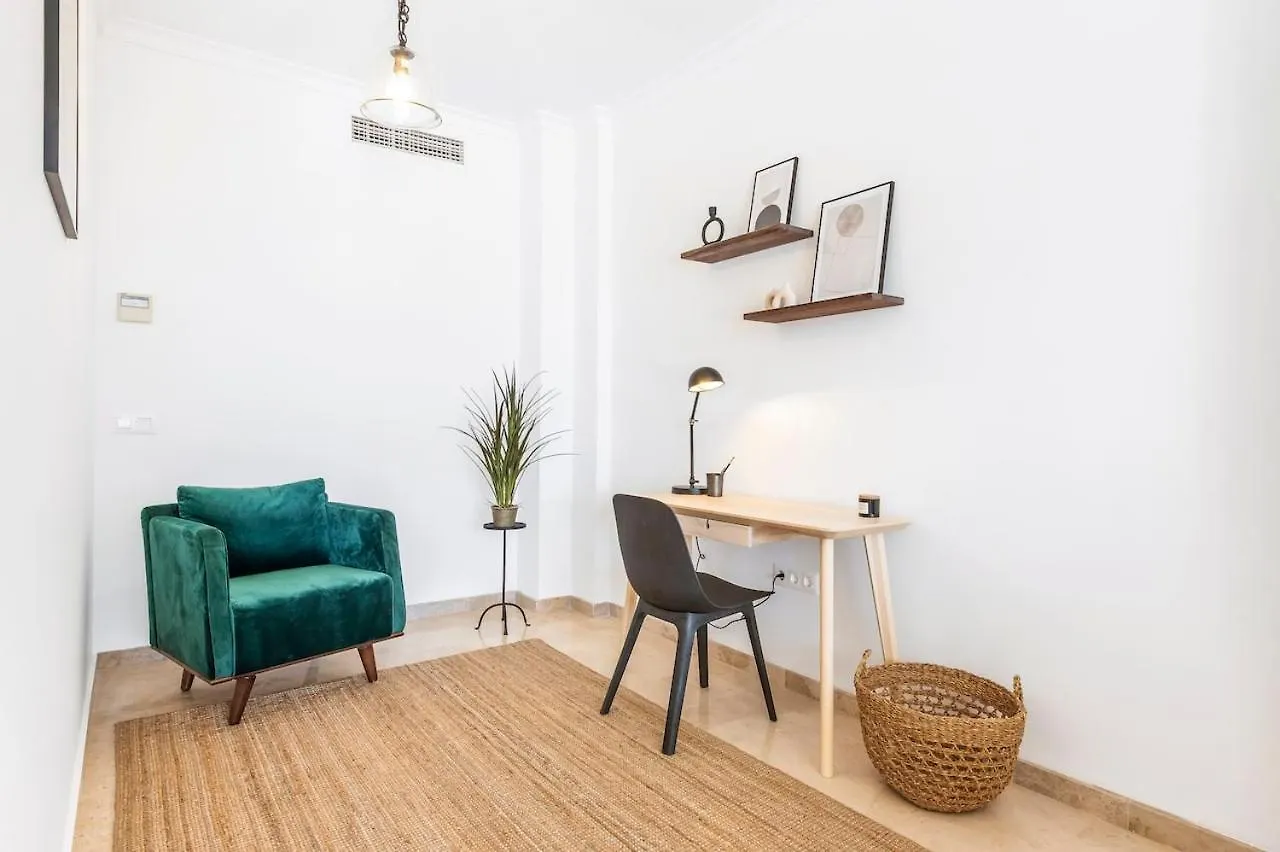 Modern Bright And Welcoming Ocean View Apartment Puerto de Santiago