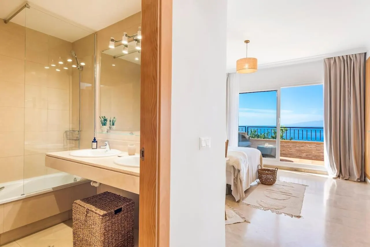 Modern Bright And Welcoming Ocean View Apartment Puerto de Santiago  0*, Puerto de Santiago (Tenerife)