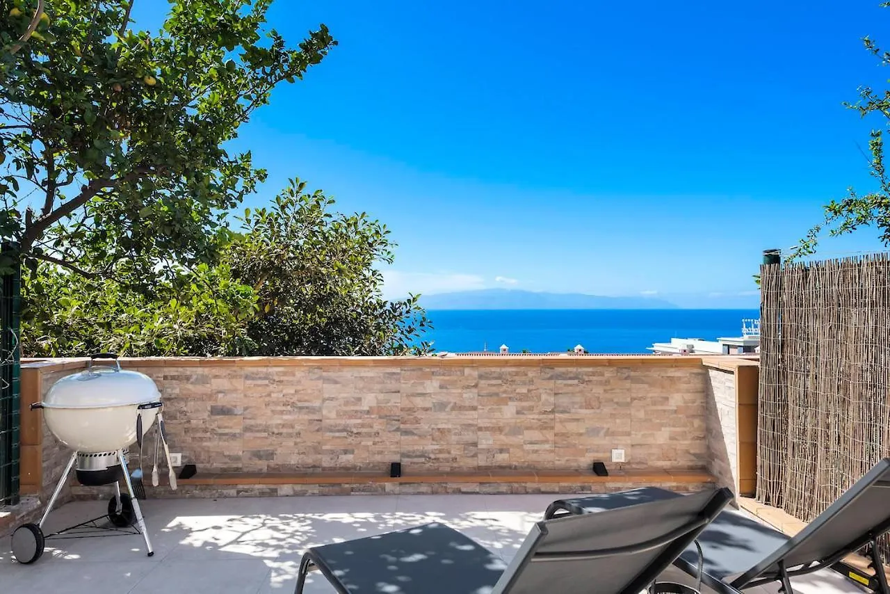 Modern Bright And Welcoming Ocean View Apartment Puerto de Santiago  Puerto de Santiago (Tenerife)